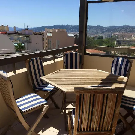 Appartement De 2 Chambres A Antibes Avec Magnifique Vue Sur La Mer Et Terrasse A 300 M De La Plage アパート *